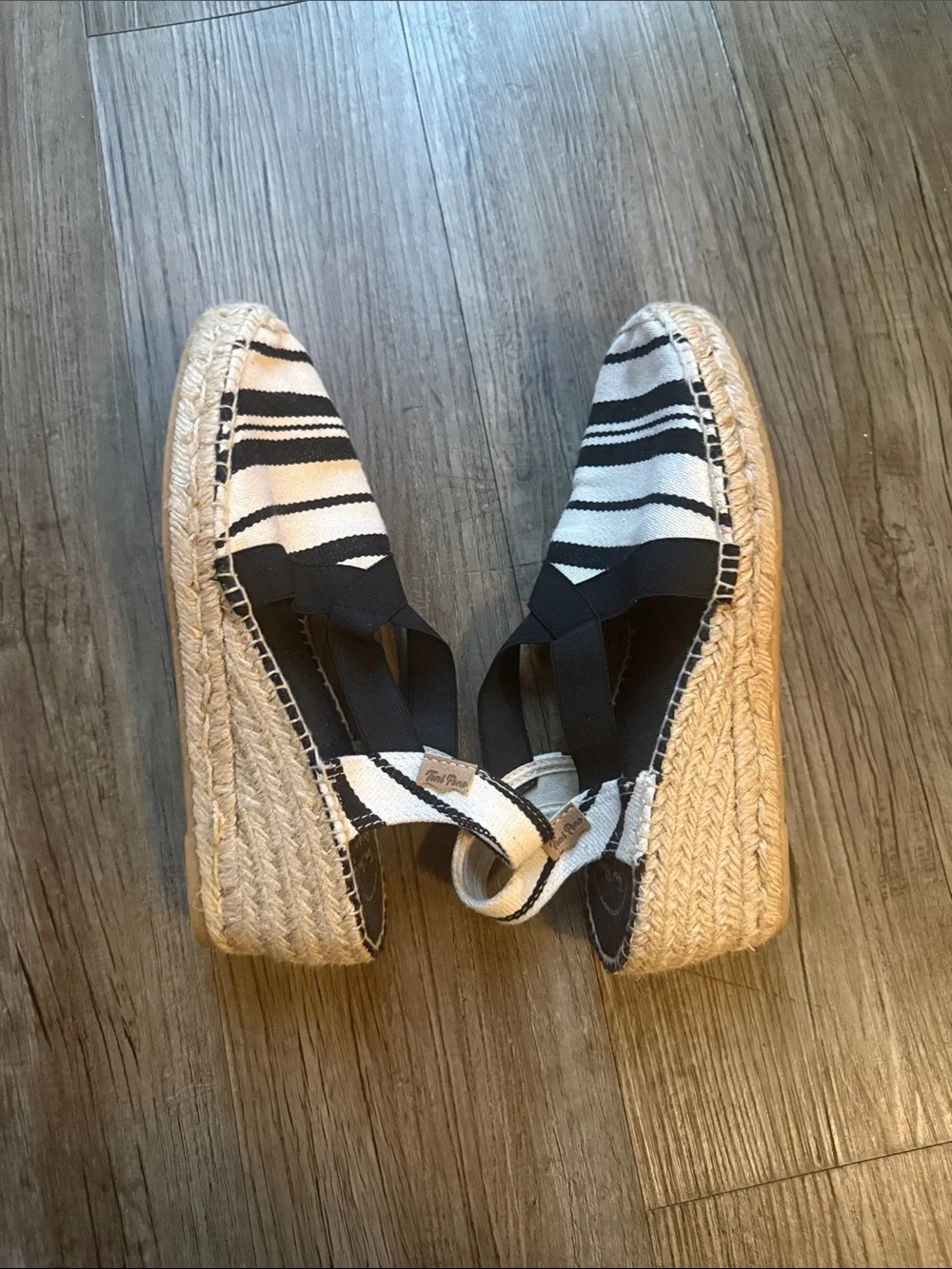 Toni Pons Black & White Striped Women’s Espadrille Sandals size 8.5/39
